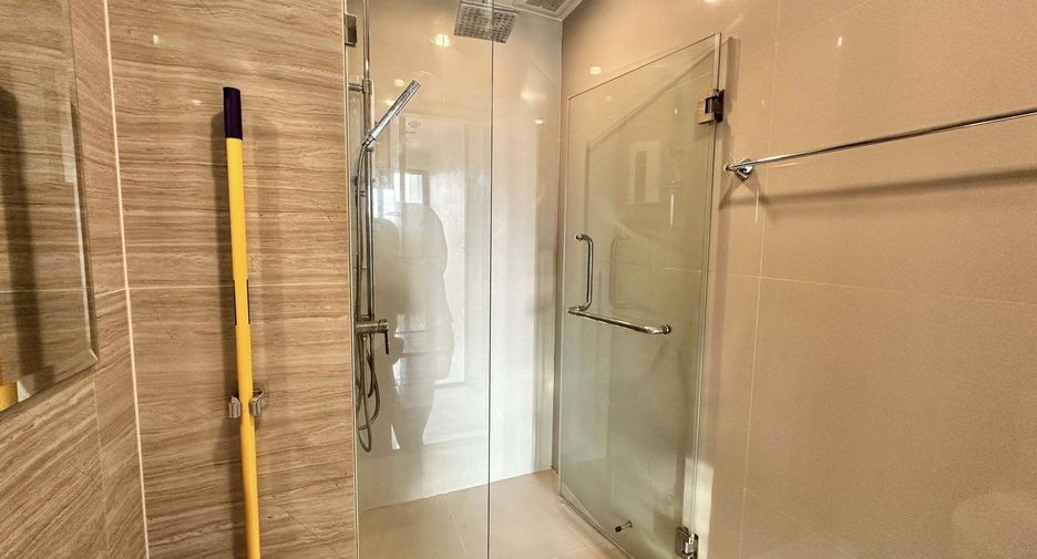 For rent 1 bed condo in Mueang Samut Prakan, Samut Prakan