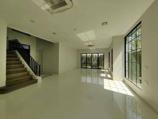 For rent 4 bedrooms house in Taling Chan, Bangkok