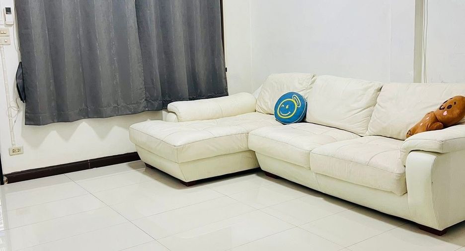 Reihenhaus zur Miete mit 4 Zimmer in Wang Thonglang, Bangkok