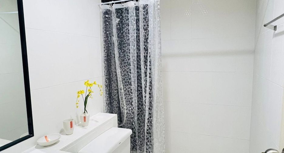 Reihenhaus zur Miete mit 4 Zimmer in Wang Thonglang, Bangkok