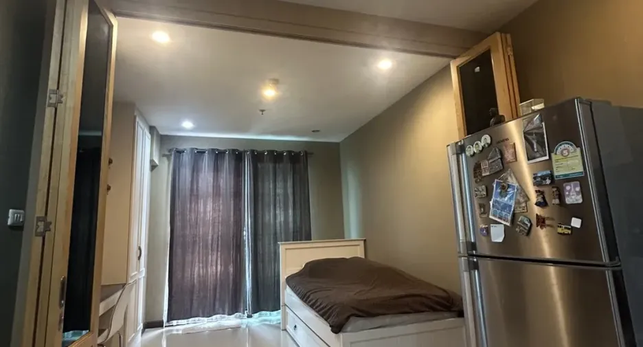 For rent 2 bedrooms condo in Ratchathewi, Bangkok