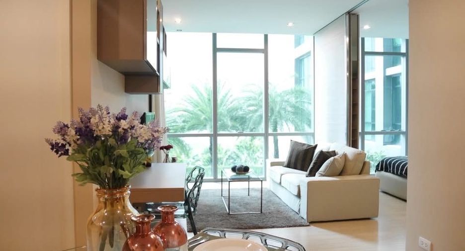 For rent 1 bed condo in Bang Rak, Bangkok