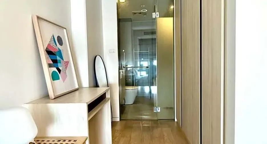 For rent 2 bedrooms condo in Phaya Thai, Bangkok