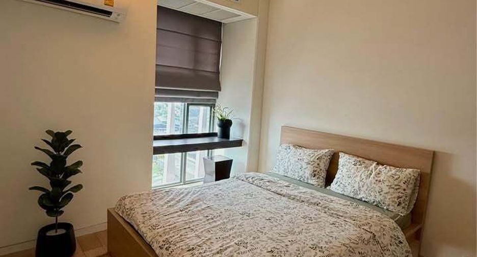 For rent 2 bedrooms condo in Phaya Thai, Bangkok
