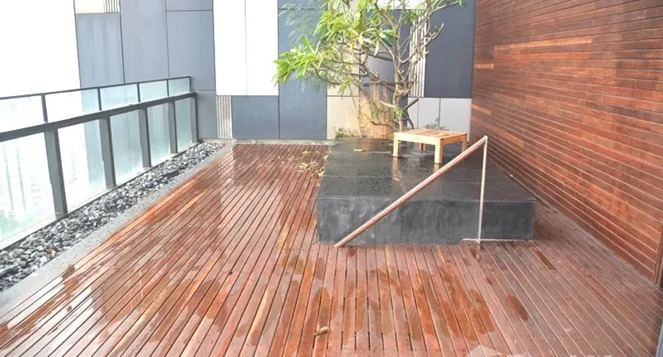 À louer 3 chambres condo à Sathon, Bangkok