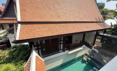 出租 3 卧室 独立屋 在 Khlong Toei, 曼谷