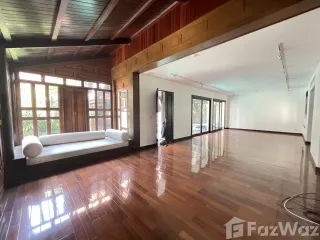 出租 3 卧室 独立屋 在 Khlong Toei, 曼谷