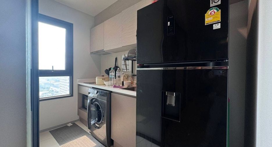 For rent 2 bedrooms condo in Thon Buri, Bangkok