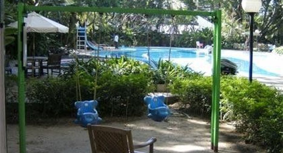 For rent 3 bedrooms condo in Watthana, Bangkok