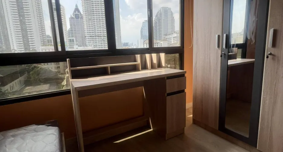 For rent 2 bedrooms condo in Sathon, Bangkok