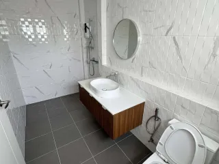 À louer 4 chambres maison à Bang Bo, Samut Prakan