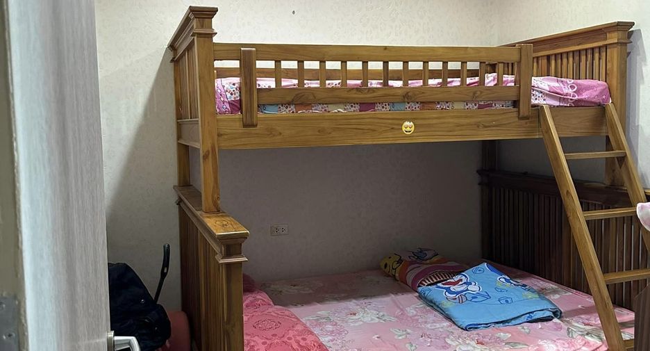 For rent 2 bedrooms condo in Ratchathewi, Bangkok
