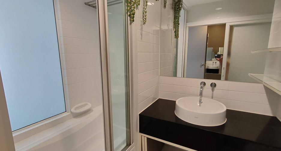 For rent 1 bed condo in Bang Na, Bangkok