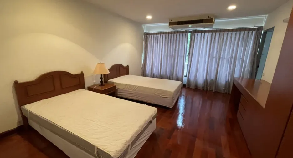 Apartamento en alquiler de 3 habitaciones en Watthana, Bangkok