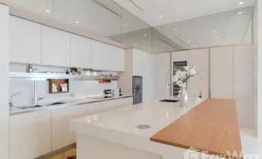 For rent 4 ベッドルーム condo in Pathum Wan, Bangkok