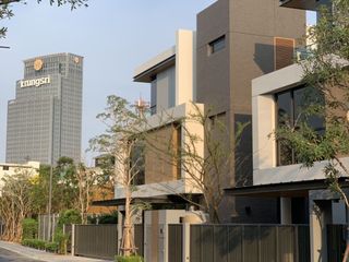 For rent 4 ベッドルーム house in Yan Nawa, Bangkok