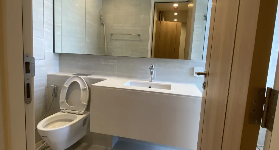 For rent 2 bedrooms condo in Sathon, Bangkok
