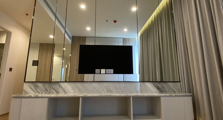 For rent 2 bedrooms condo in Sathon, Bangkok