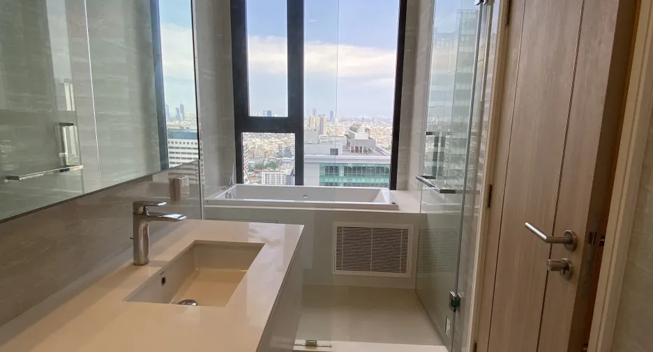 For rent 2 bedrooms condo in Sathon, Bangkok
