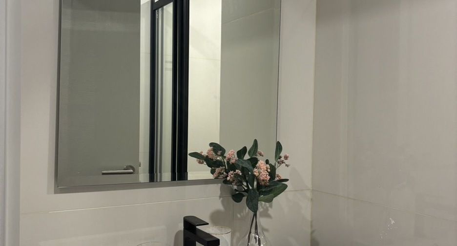 Condo en alquiler de estudio en Huai Khwang, Bangkok