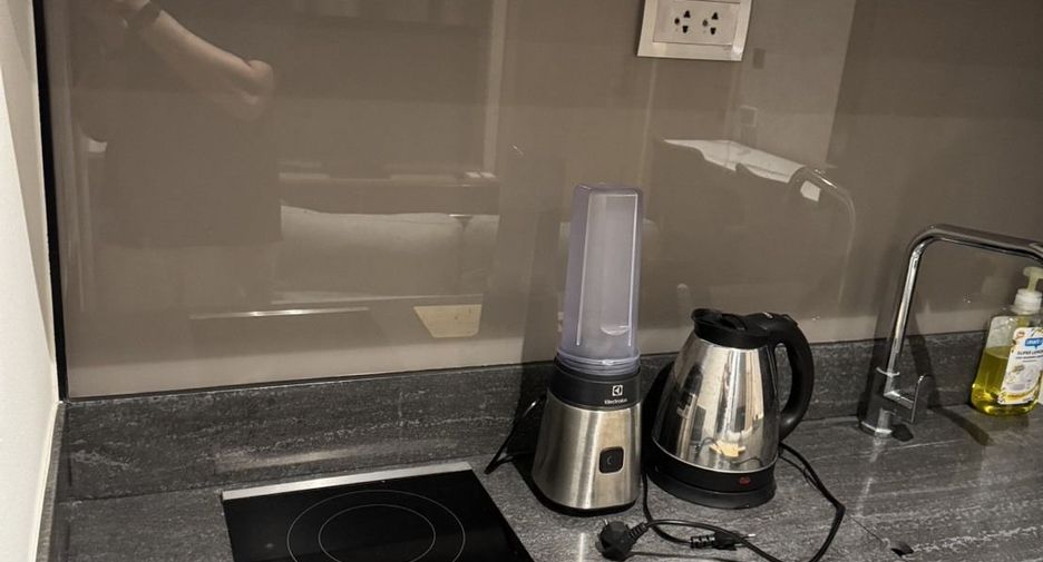 For rent 1 bed condo in Huai Khwang, Bangkok