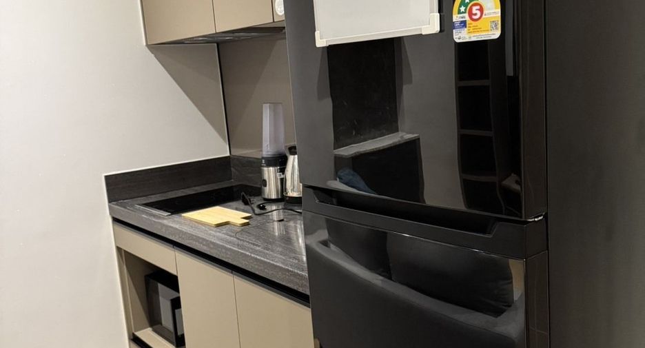 For rent 1 bed condo in Huai Khwang, Bangkok