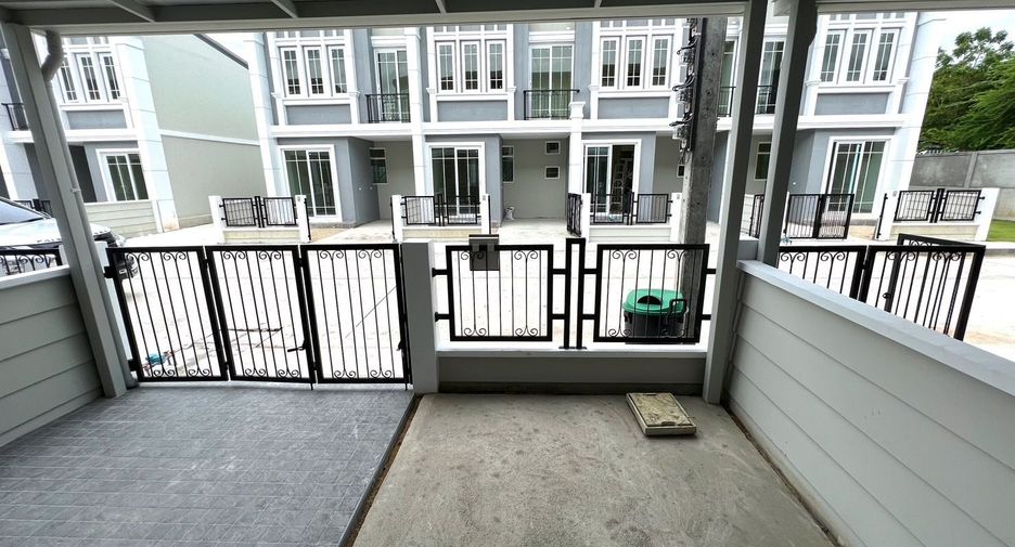 Reihenhaus zur Miete mit 2 Zimmer in Phra Pradaeng, Samut Prakan