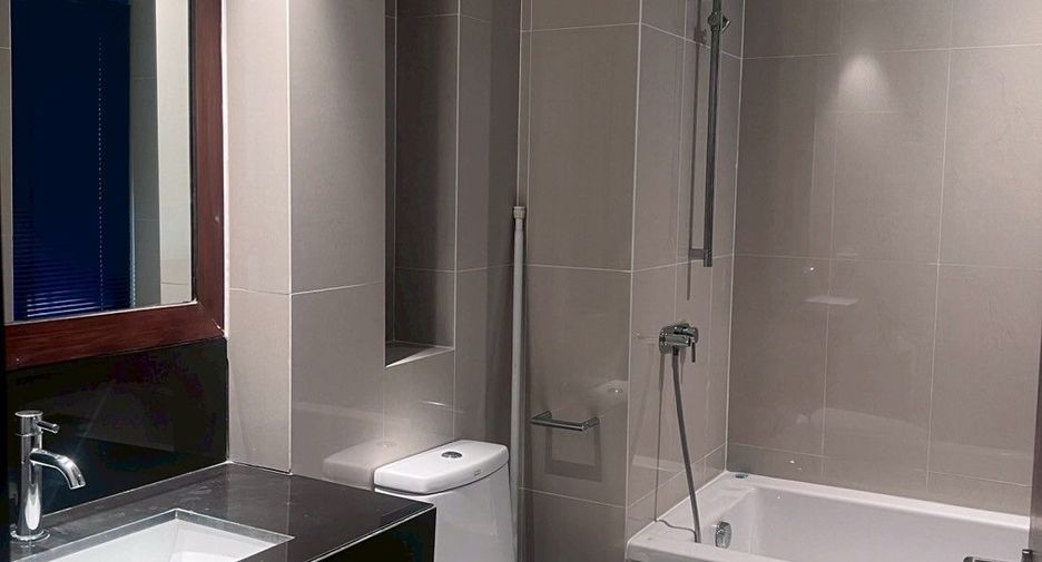 For rent 2 ベッドルーム condo in Sathon, Bangkok