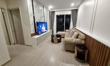 For rent 2 bedrooms condo in Khlong San, Bangkok