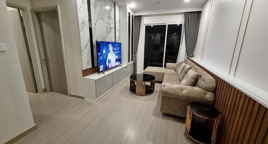 For rent 2 bedrooms condo in Khlong San, Bangkok