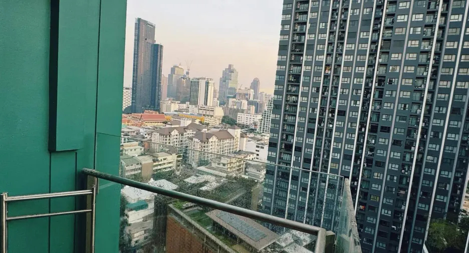 For rent 1 bed condo in Bang Rak, Bangkok