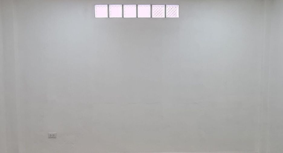 Reihenhaus zur Miete mit 2 Zimmer in Phra Khanong, Bangkok