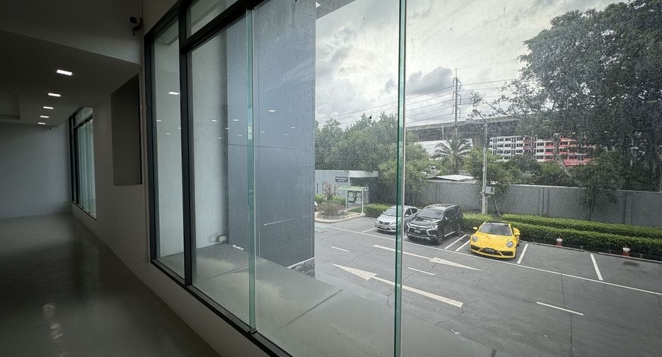 For rent retail Space in Bang Phli, Samut Prakan
