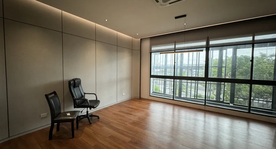 For rent retail Space in Bang Phli, Samut Prakan