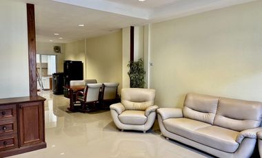 For rent 2 bedrooms townhouse in Bang Na, Bangkok