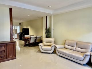 For rent 2 bedrooms townhouse in Bang Na, Bangkok