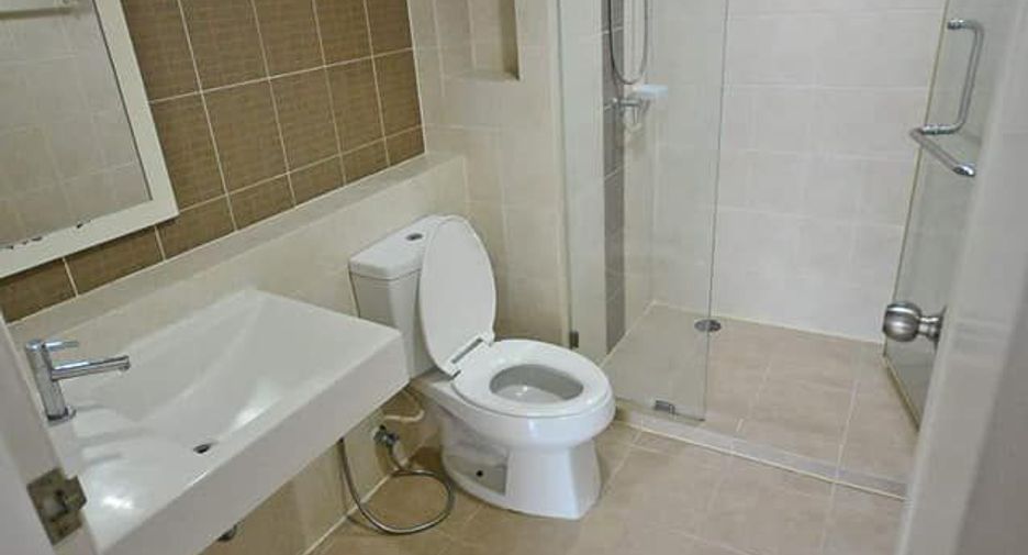 For rent studio condo in Huai Khwang, Bangkok