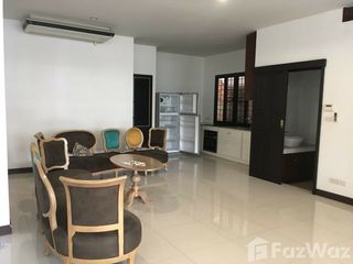 Reihenhaus zur Miete mit 3 Zimmer in Watthana, Bangkok