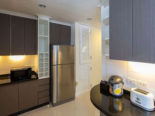 Apartment zur Miete mit 3 Zimmer in Khlong Toei, Bangkok