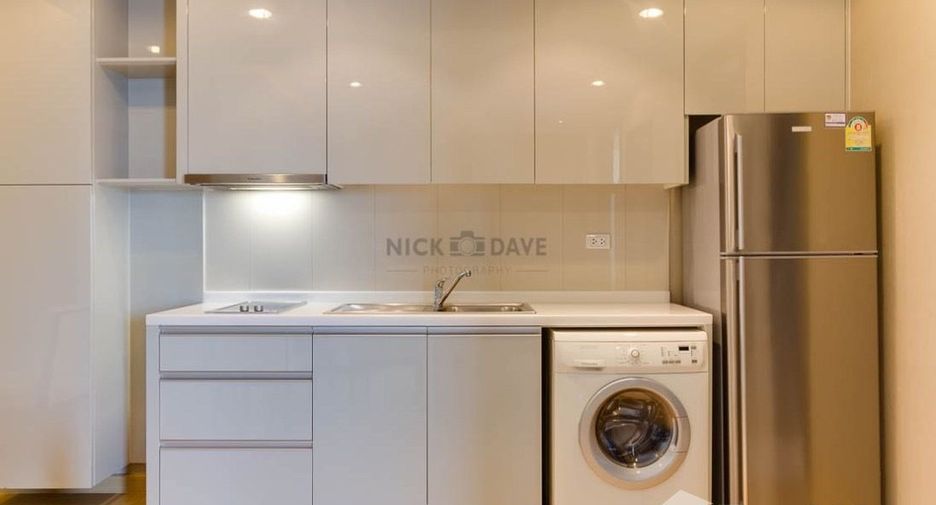 For rent 2 bedrooms condo in Ratchathewi, Bangkok