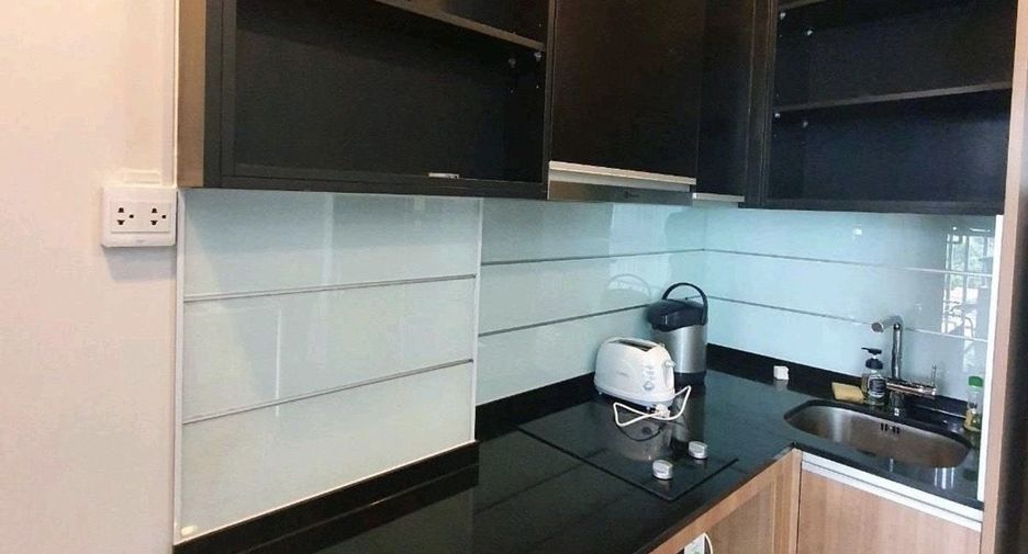 For rent 1 bed condo in Pathum Wan, Bangkok