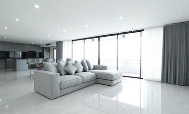 For rent 3 bedrooms condo in Bang Na, Bangkok