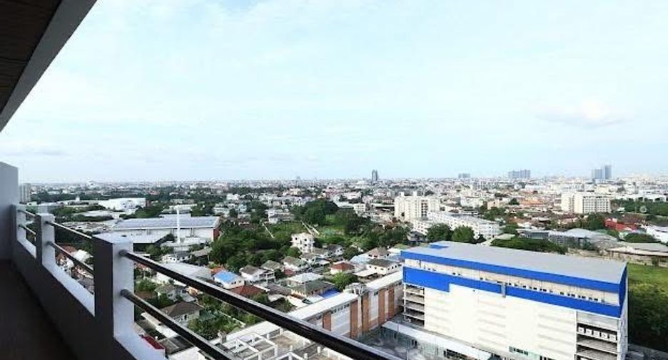For rent 3 bedrooms condo in Bang Na, Bangkok