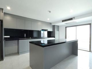 出租 3 卧室 公寓 在 Bang Na, 曼谷
