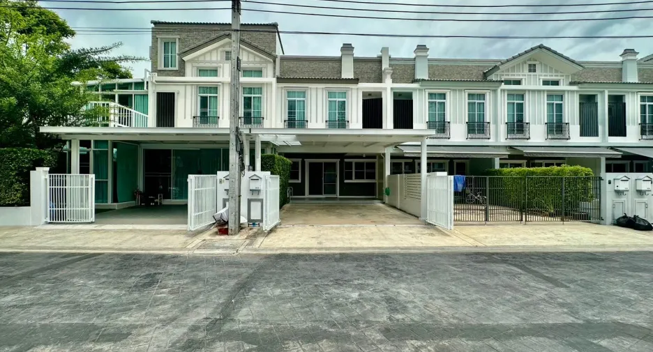 For rent 3 bedrooms house in Prawet, Bangkok