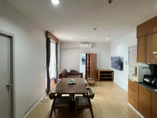 For rent 2 bedrooms condo in Ratchathewi, Bangkok