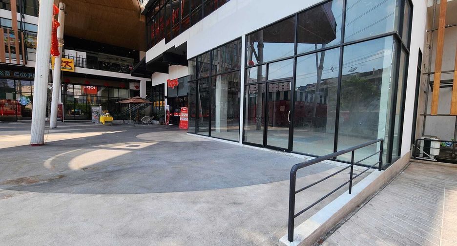 For rent retail Space in Sathon, Bangkok