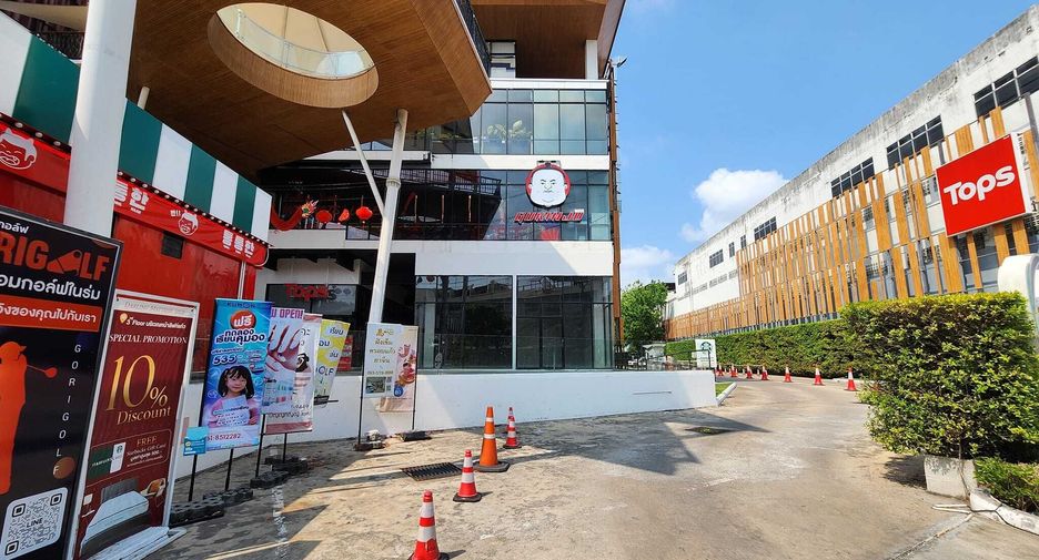 For rent retail Space in Sathon, Bangkok