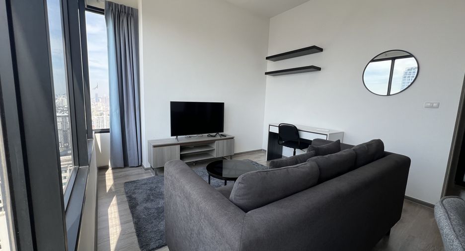 For rent 2 bedrooms condo in Watthana, Bangkok