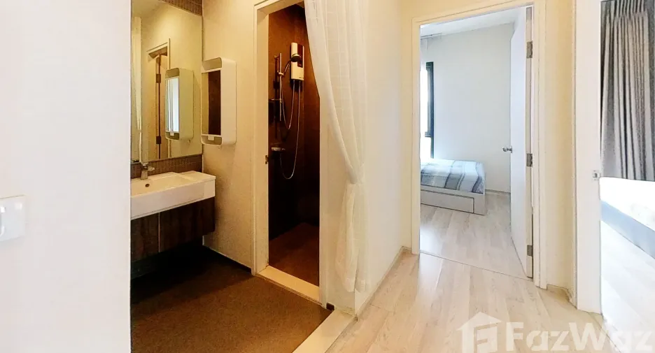 For rent 2 bedrooms condo in Huai Khwang, Bangkok
